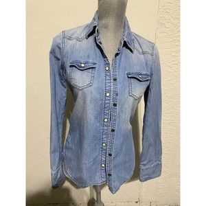 American Eagle Denim Button Up Shirt with Abalone Snap Buttons